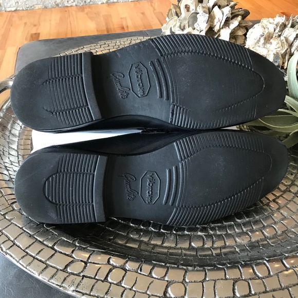 SALVATORE FERRAGAMO BLACK LOAFER VIBRAM SOLE - Picture 9 of 12